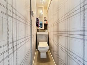 ANNE CLOSE- click for photo gallery